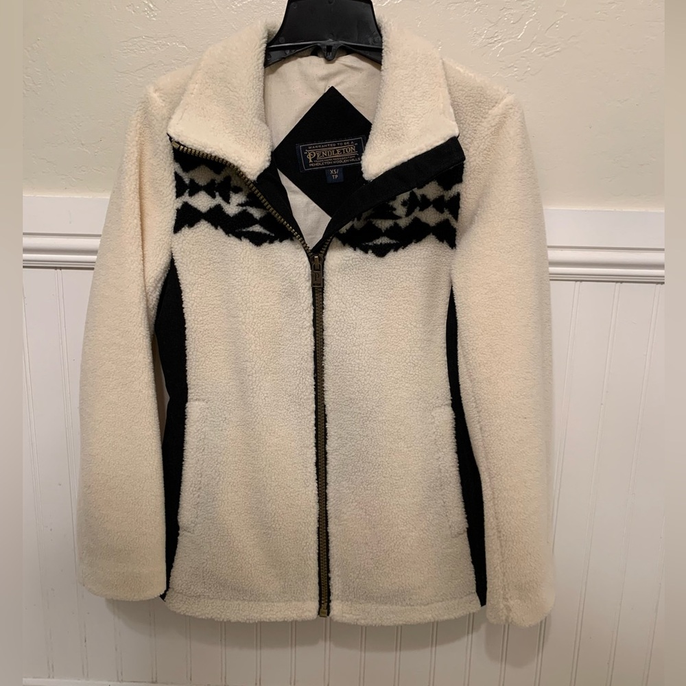 Pendelton Sherpa Jacket. Women’s. Extra small